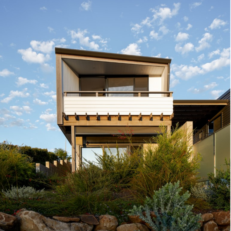 Architect in Lennox Head creating beachfront residential houses with open-plan living